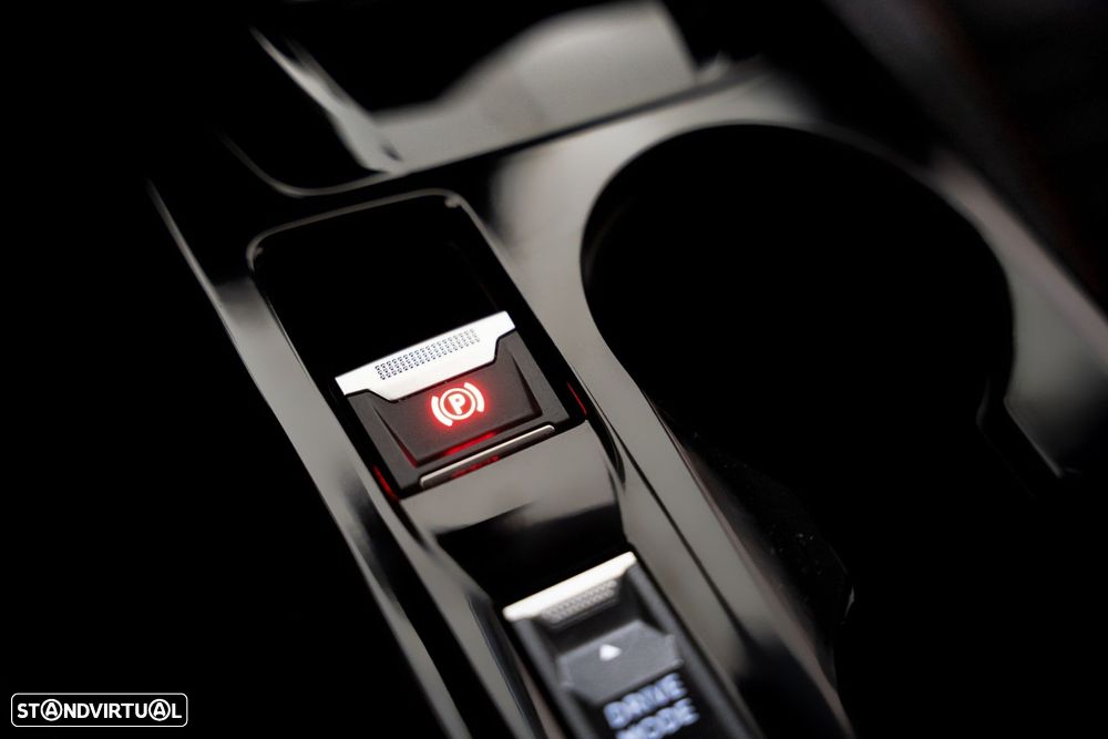 Peugeot 208 1.2 PureTech Allure EAT8 - 8