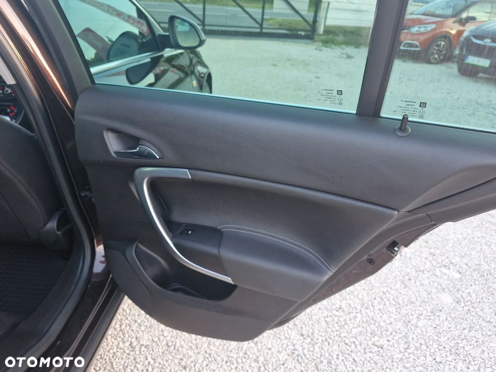 Opel Insignia - 21