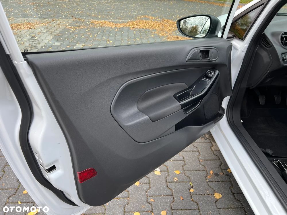 Ford Fiesta 1.25 Ambiente - 11