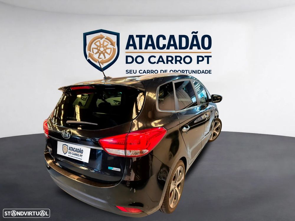 Kia Carens - 30
