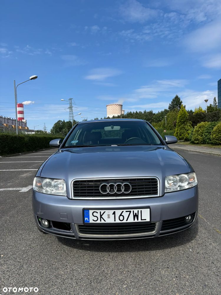 Audi A4 Limousine - 11