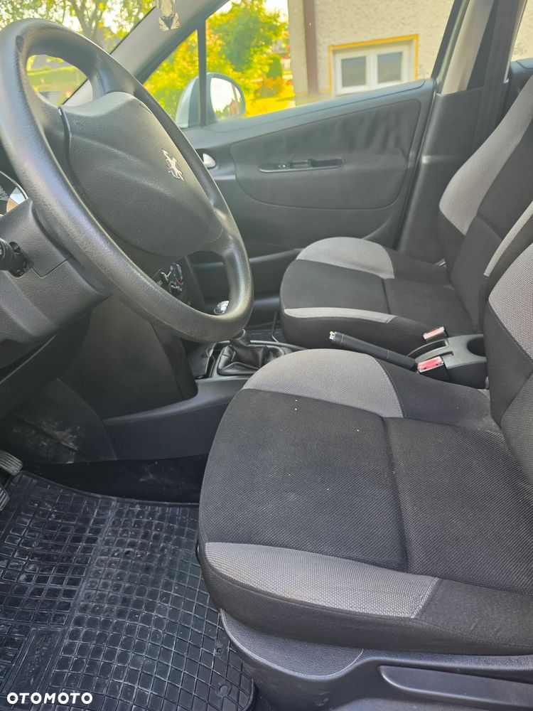 Peugeot 207 1.4 16V Trendy - 7