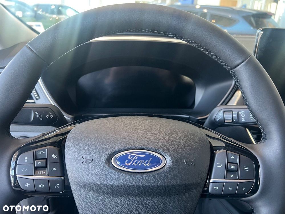 Ford Kuga - 9