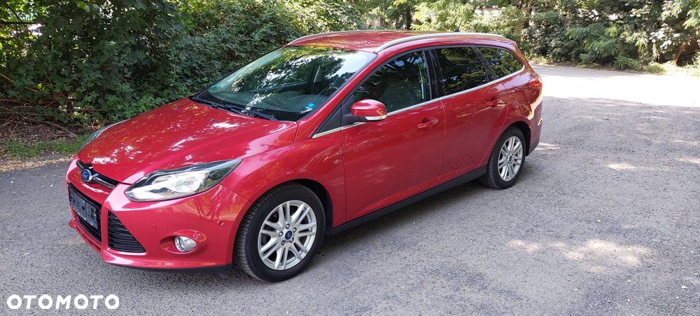 Ford Focus 1.0 EcoBoost Hybrid TITANIUM - 1