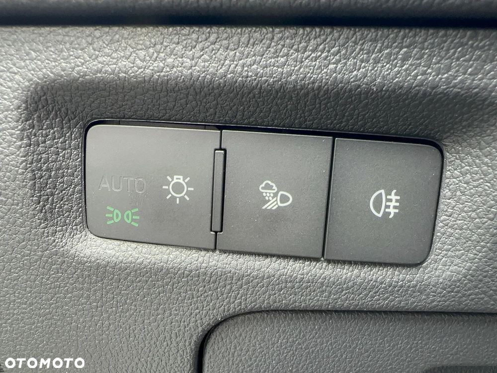 Skoda Octavia 1.5 TSI mHEV Sportline DSG - 18