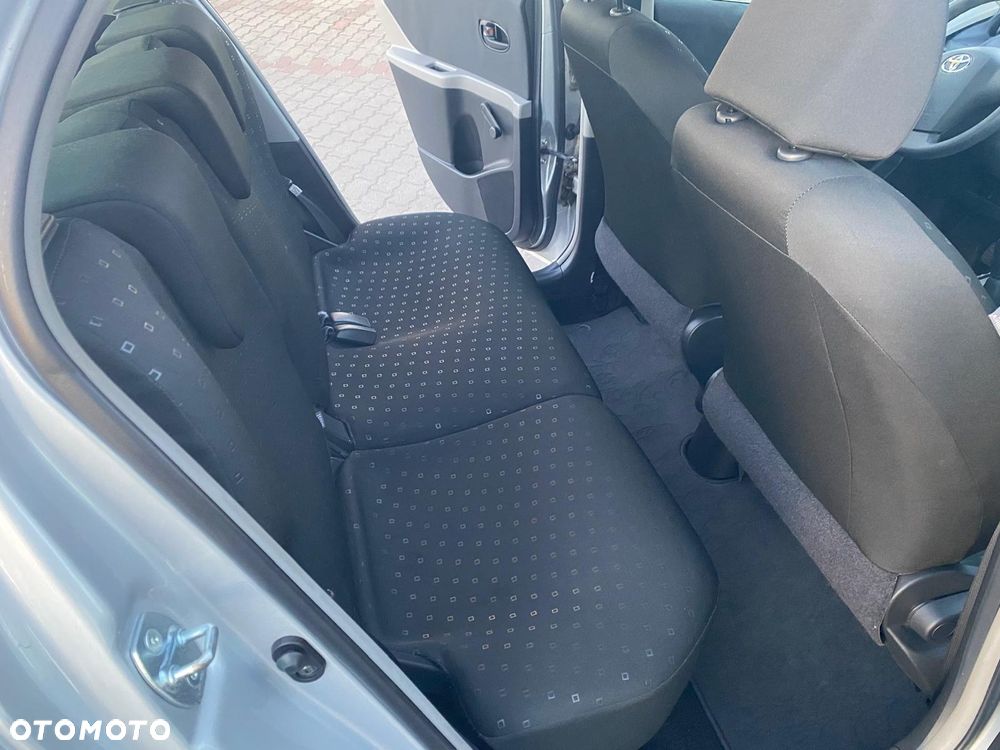 Toyota Yaris 1.3 VVT-i Executive - 20