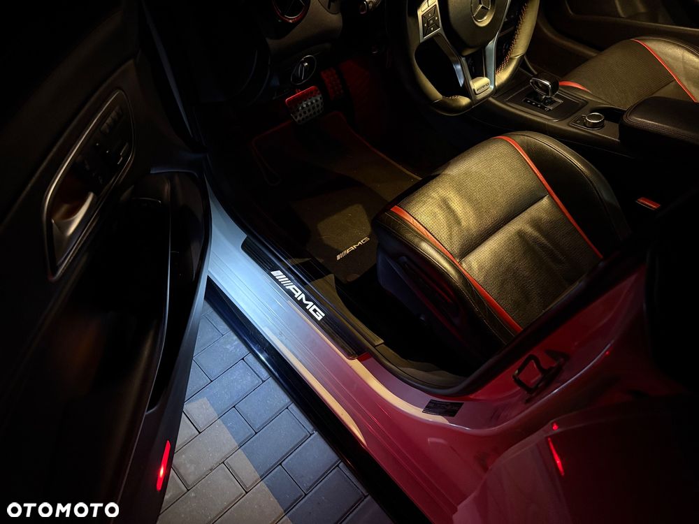 Mercedes-Benz CLA 45 AMG 4-Matic - 27