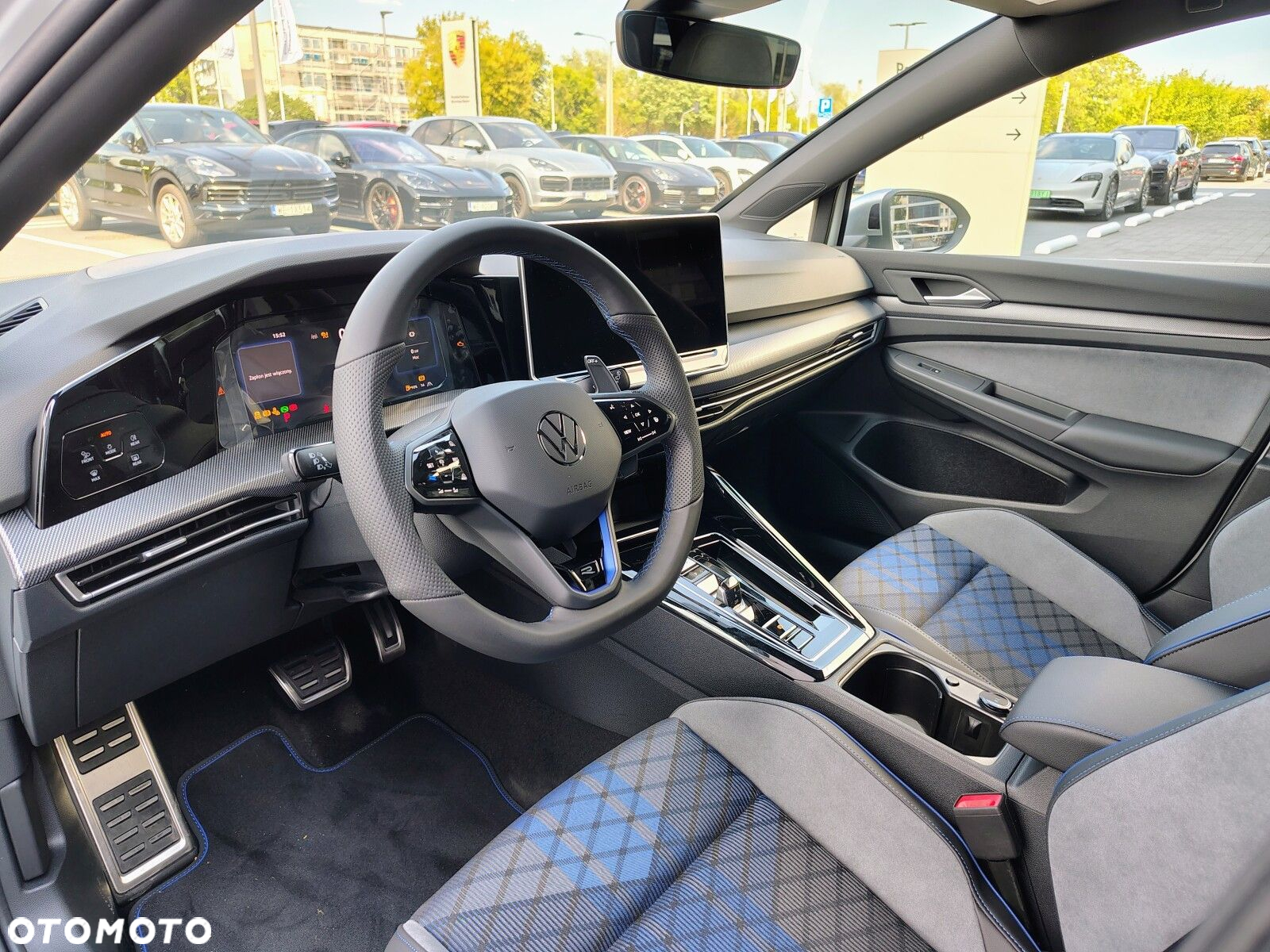 Volkswagen Golf - 14