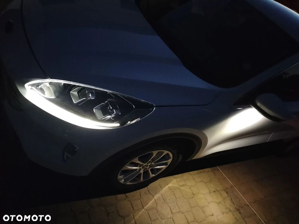 Ford Kuga - 24