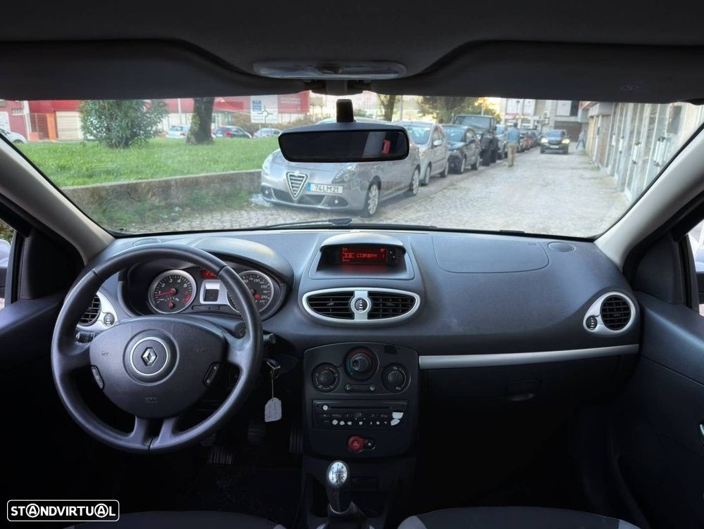 Renault Clio 2012 photo 5