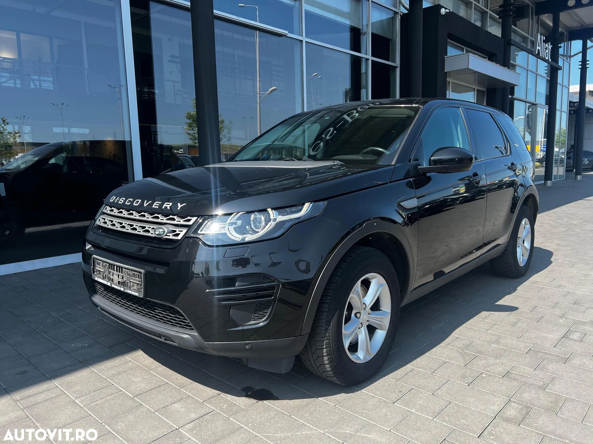 Land Rover Discovery Sport - 1