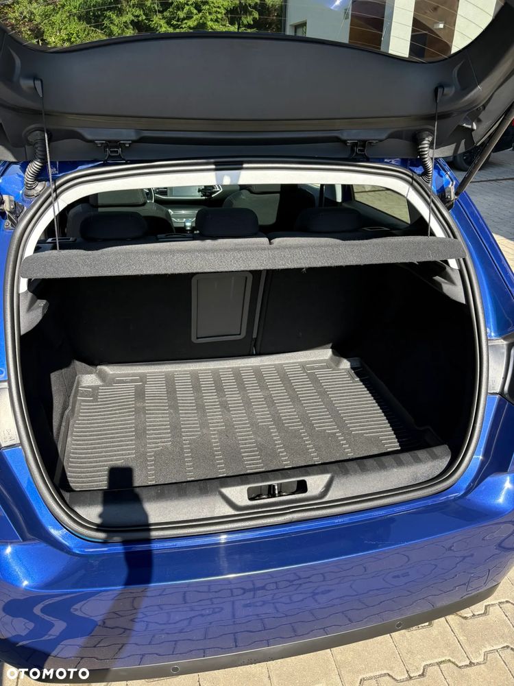 Peugeot 308 1.2 PureTech Allure S&S - 18