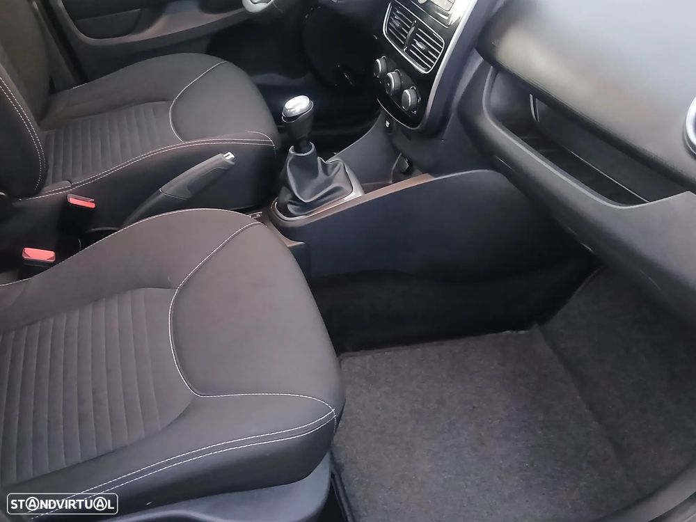 Renault Clio TCe 90 Limited - 13