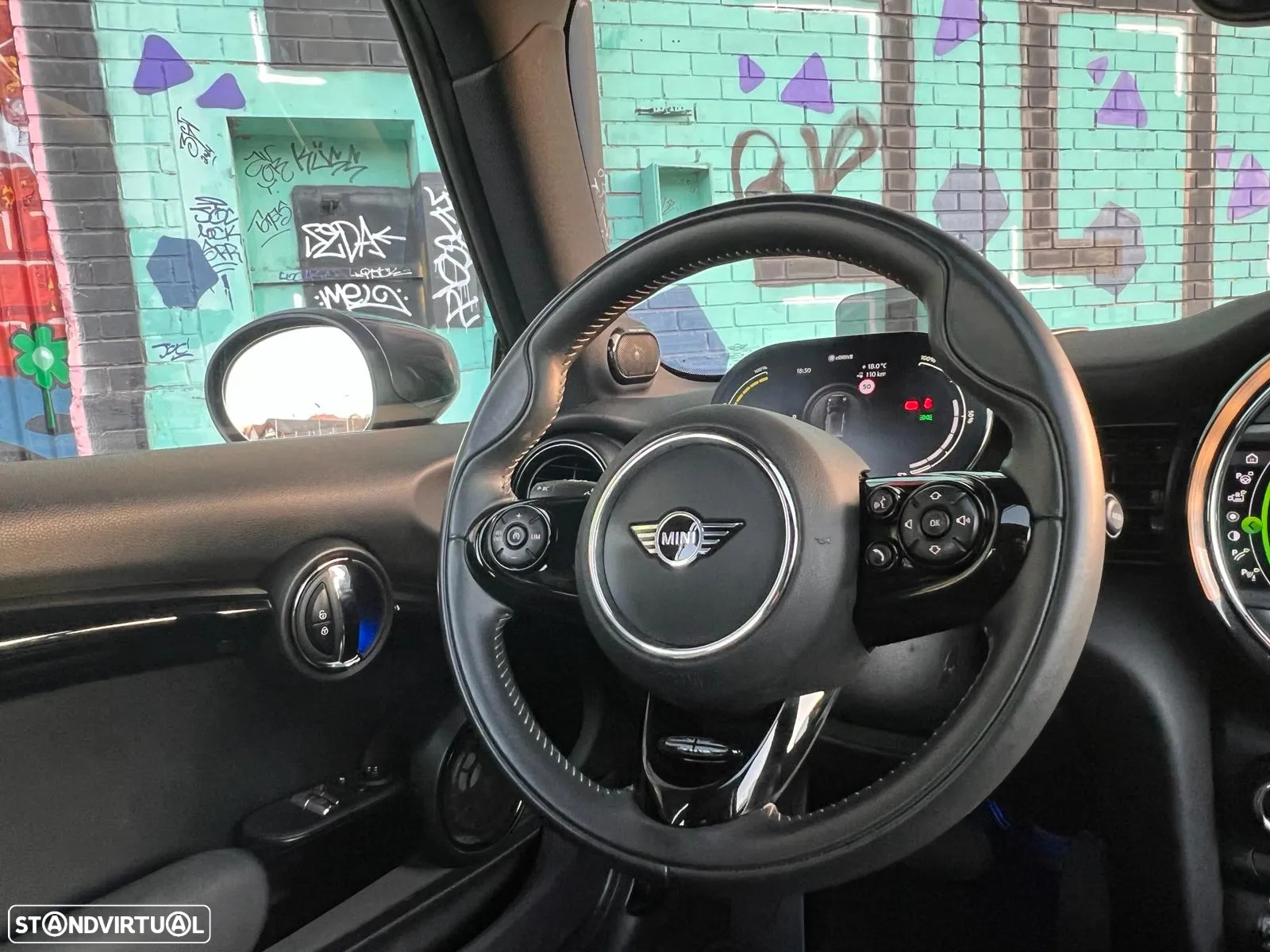 MINI 3 Portas Cooper SE Camden Edition - 13