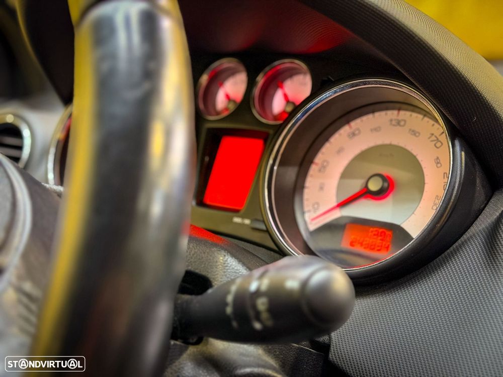 Peugeot 308 SW 1.6 HDi Executive CVM6 - 37