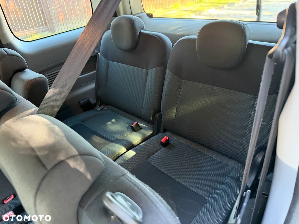 Nissan NV200 Evalia (mit Batterie) Tekna - 25