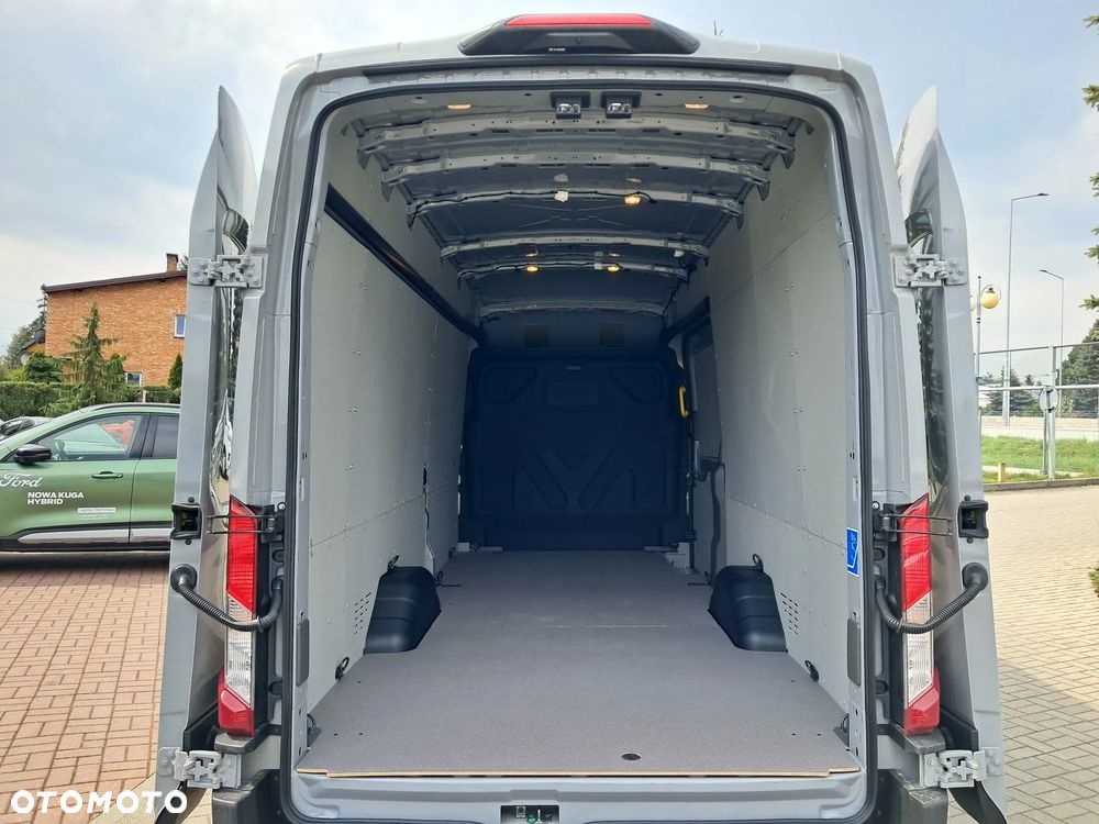 Ford Transit AWD Jumbo - 25