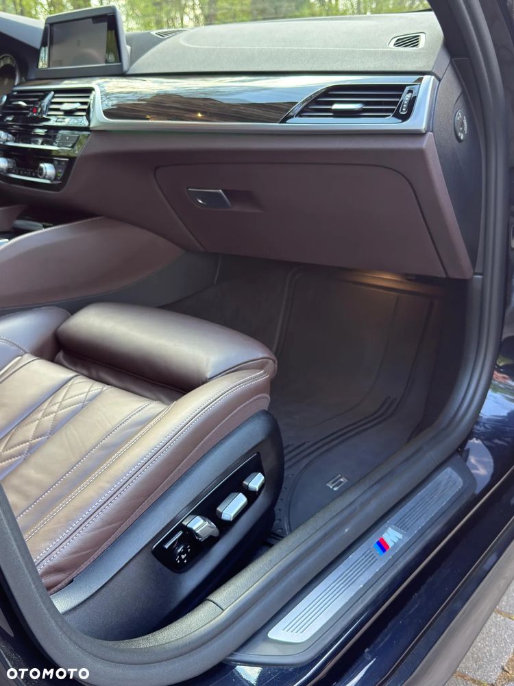 BMW Seria 5 530i M Sport sport - 22