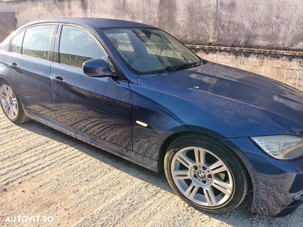 Dezmembrez BMW e90 facelift n47d20c