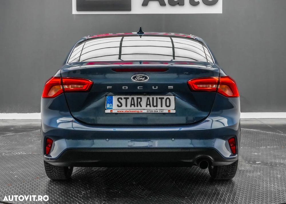 Ford Focus 1.0 EcoBoost Titanium Business - 6