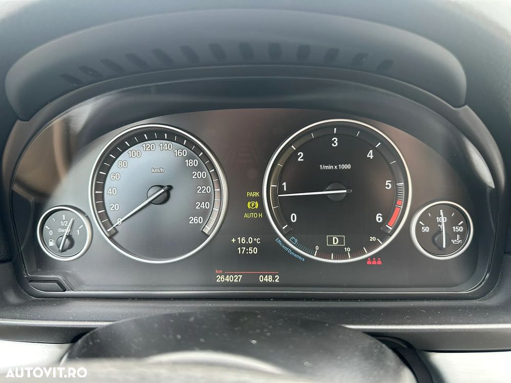 BMW Seria 5 520d - 14