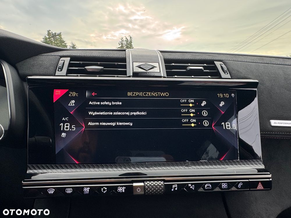 DS Automobiles DS 7 Crossback - 36