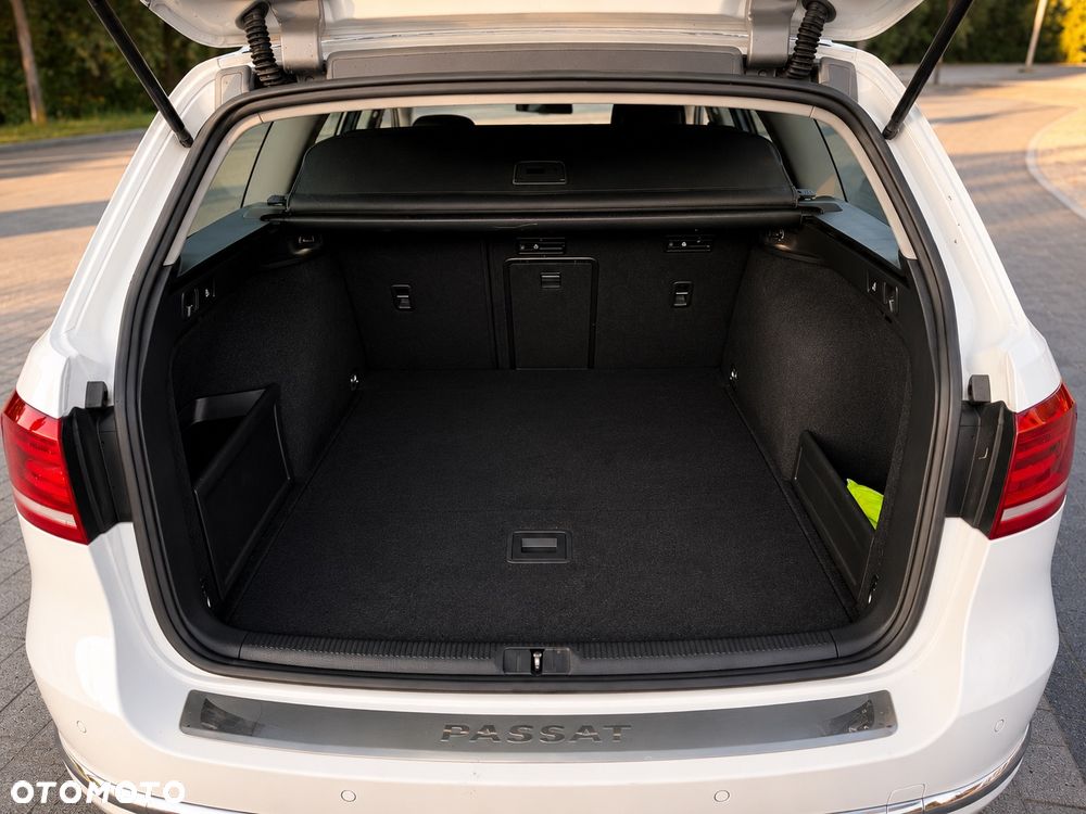 Volkswagen Passat 2.0 TDI Highline - 10