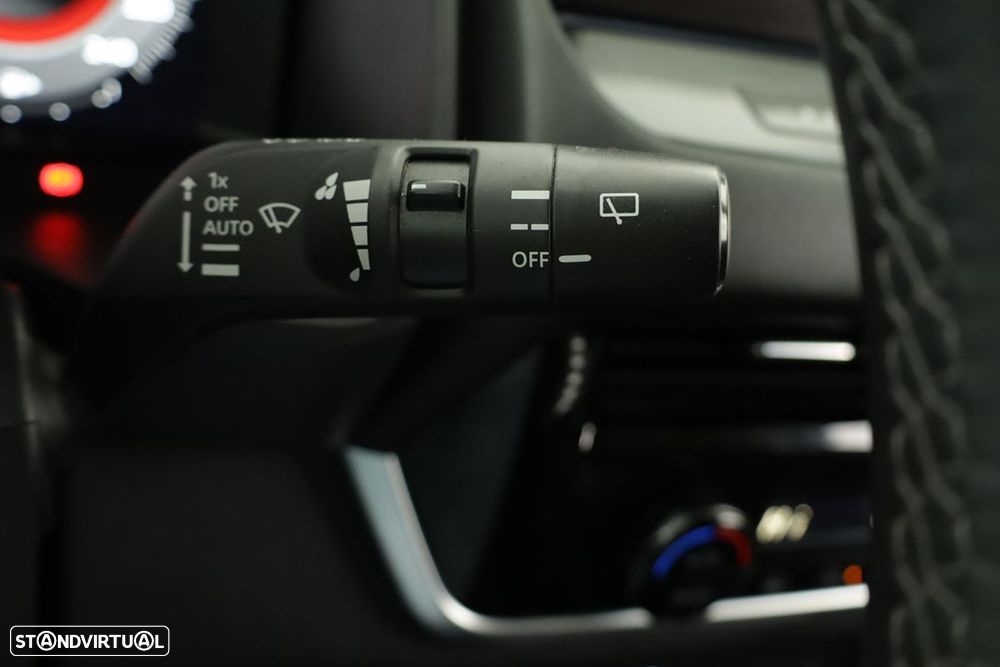 Nissan Qashqai 1.3 DIG-T N-Connecta Xtronic - 18