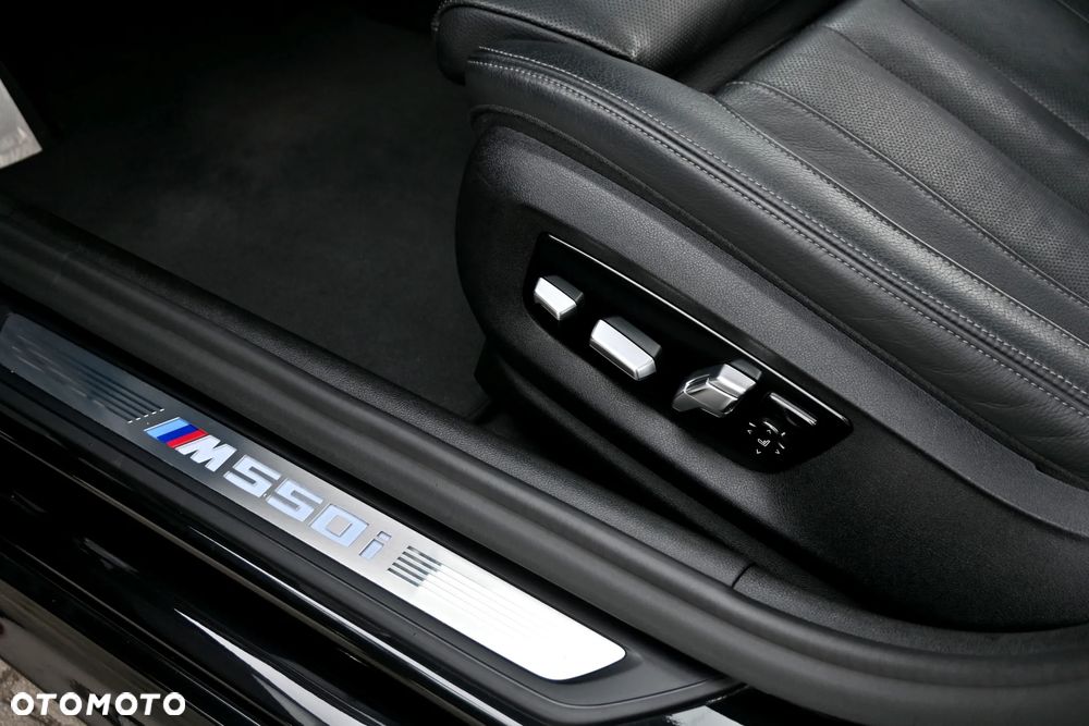 BMW Seria 5 - 32