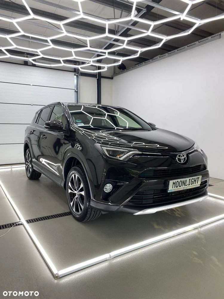 Toyota RAV4 2.0 D-4D Prestige 4x2 - 2