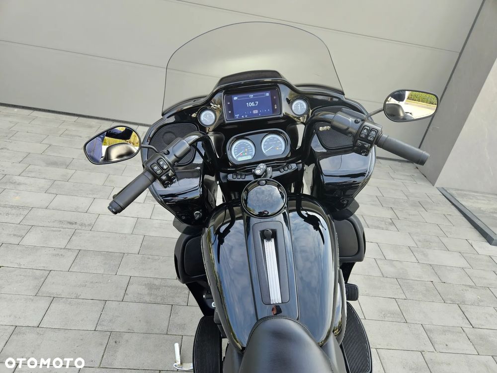 Harley-Davidson Touring Road Glide - 4