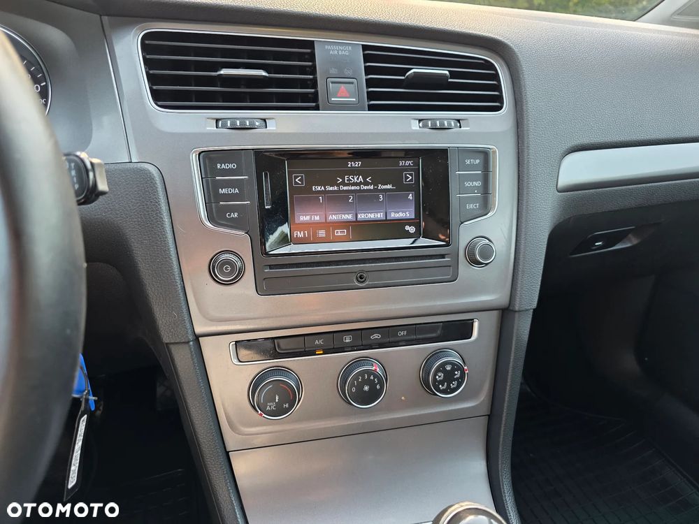 Volkswagen Golf 1.2 TSI BlueMotion Technology Comfortline - 11