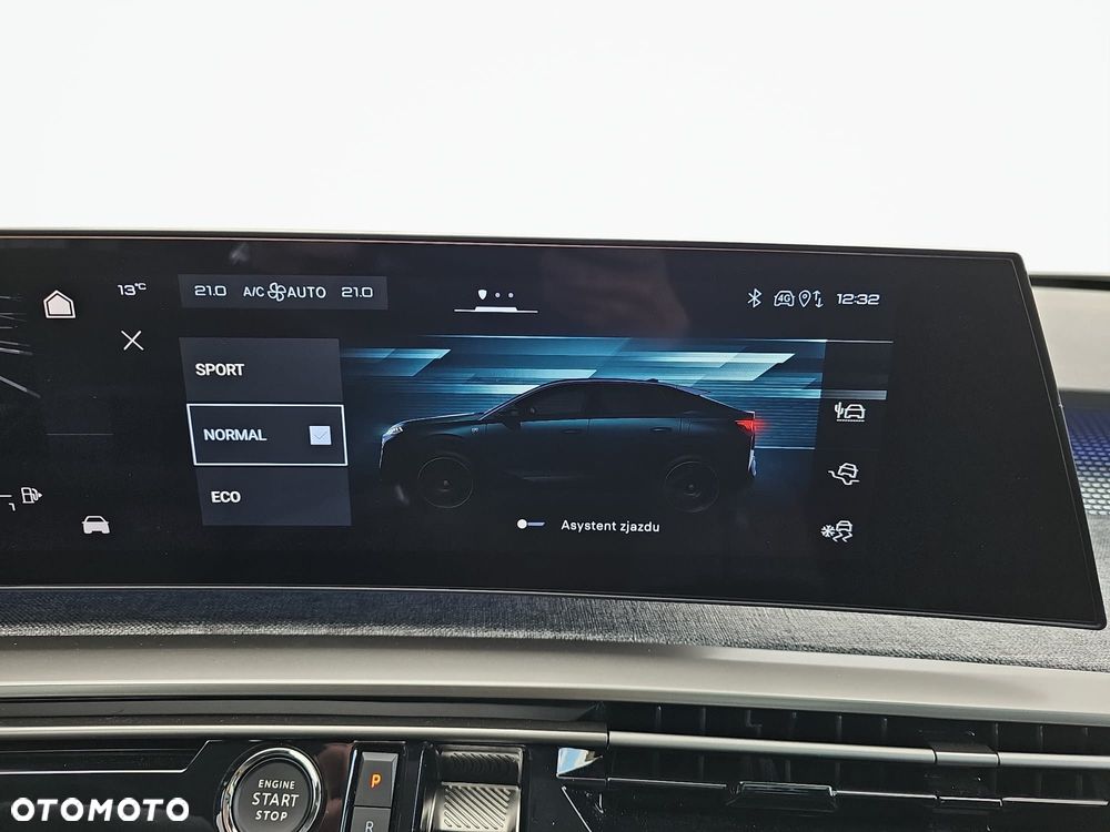 Peugeot 3008 1.2 PureTech mHEV GT S&S e-DCS6 - 28