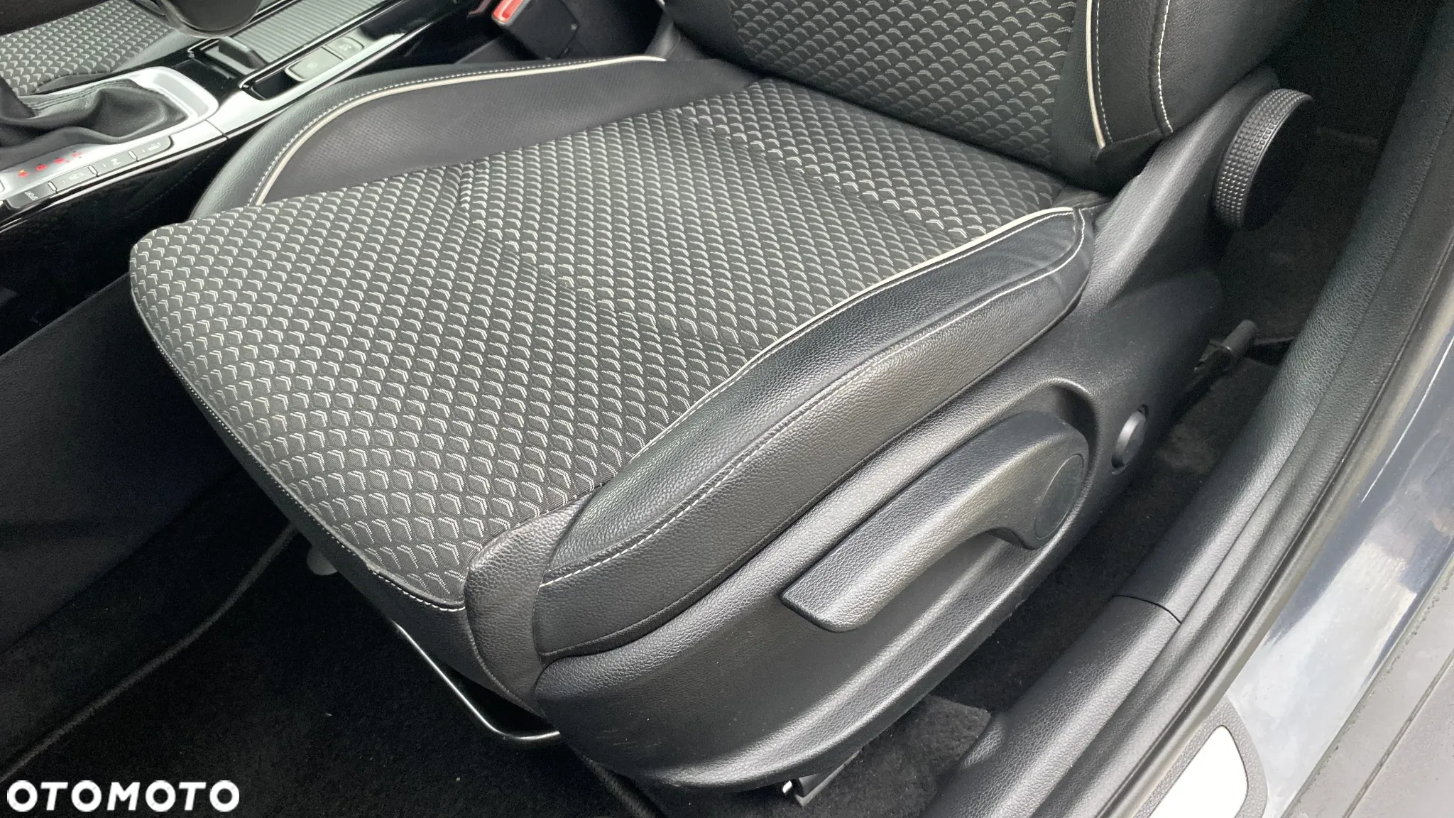 Kia XCeed 1.6 T-GDI L Business Line DCT - 12