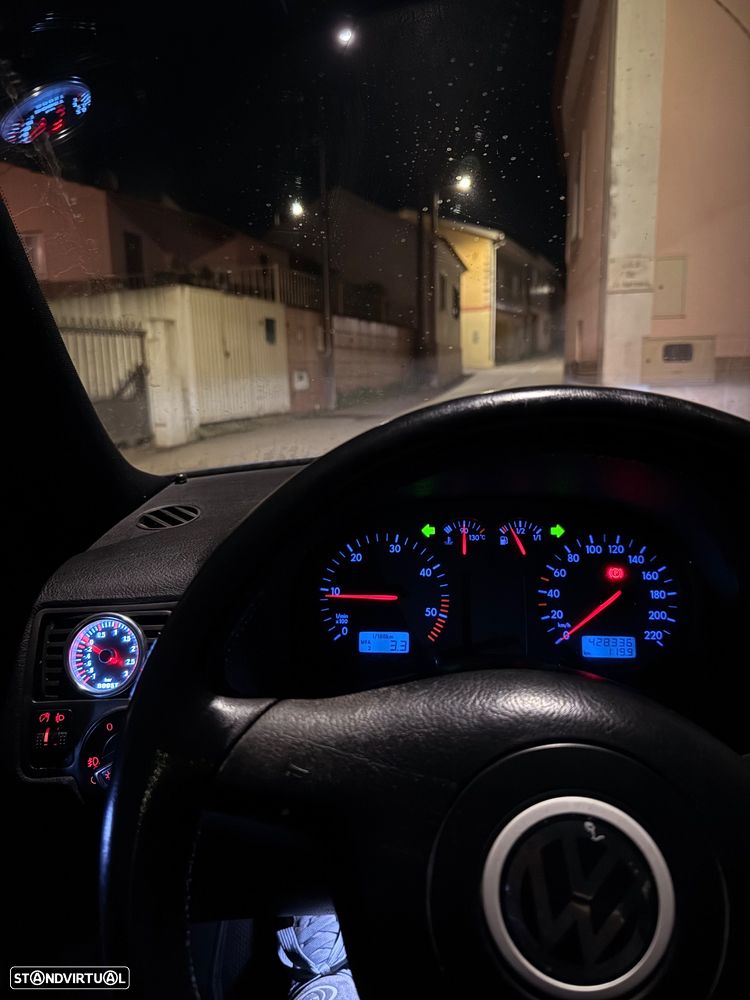 VW Golf 1.9 TDi Highline - 3