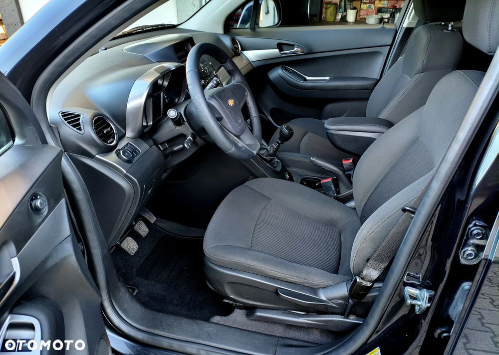 Chevrolet Orlando - 21