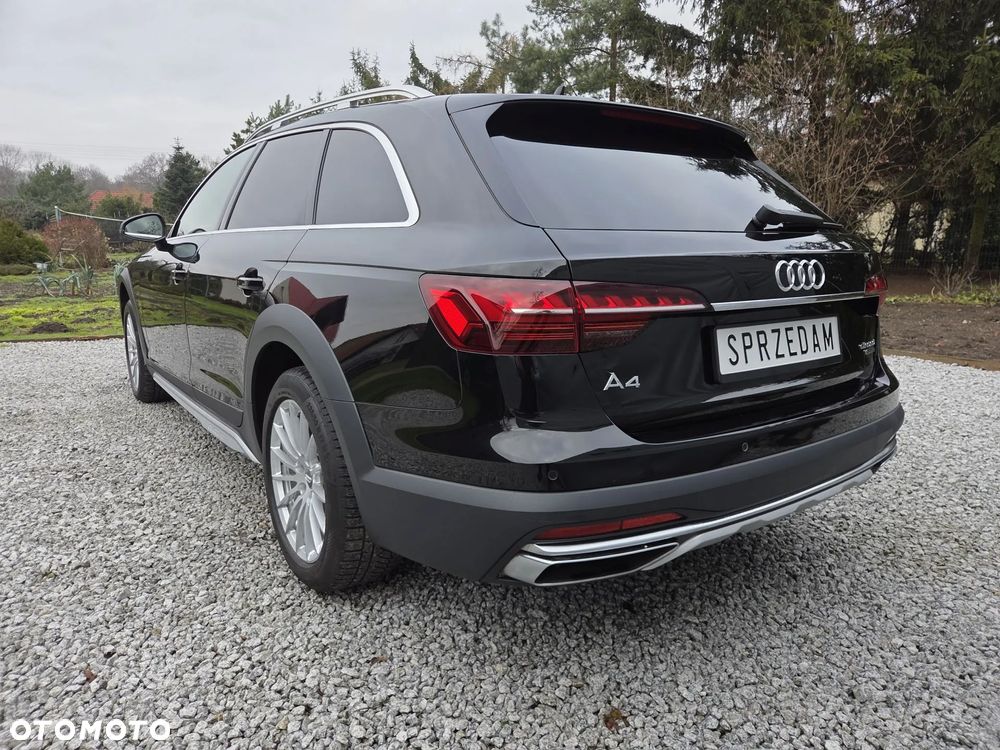 Audi A4 Allroad - 22