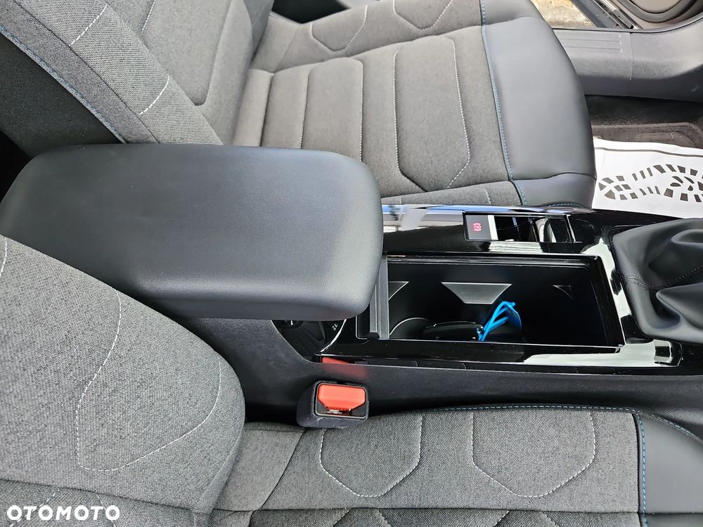 Citroën C4 1.2 PureTech Feel Pack S&S - 28