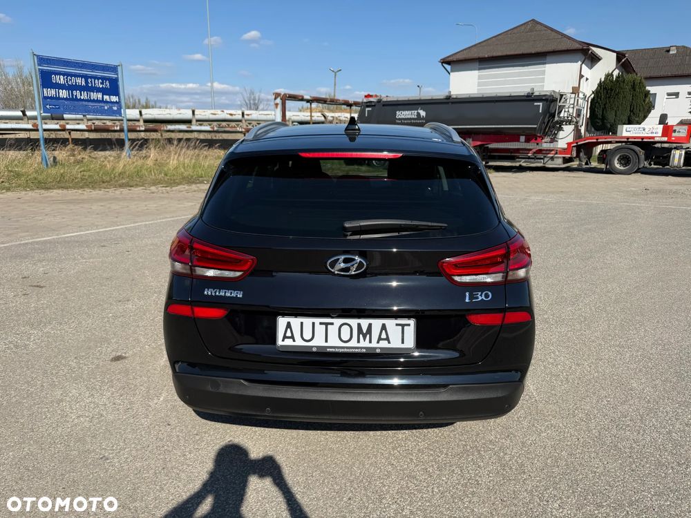 Hyundai i30 1.6 CRDI DCT Intro - 34