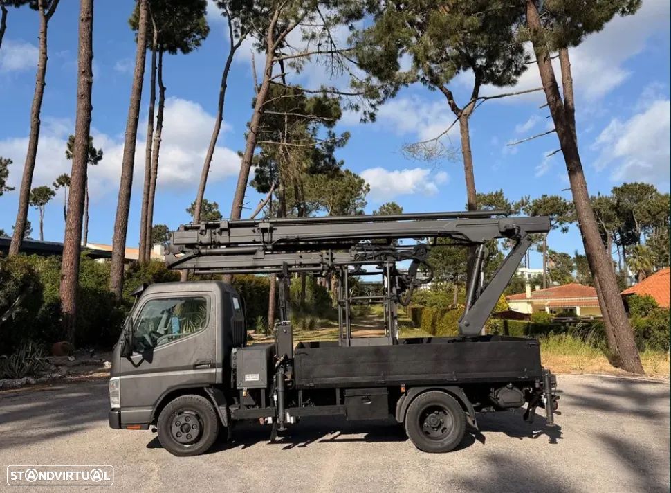 Mitsubishi Canter Barquinha Plataforma Elevatória - 1