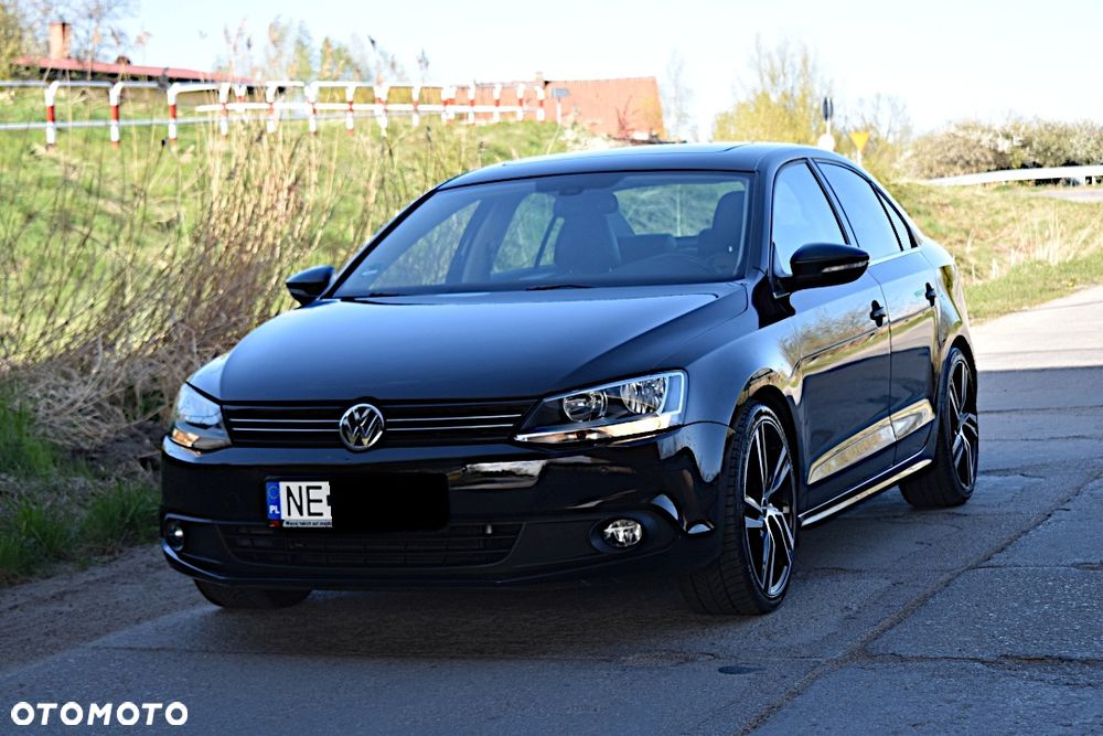 Volkswagen Jetta 1.6 TDI DSG Blue Motion Technology Life - 13