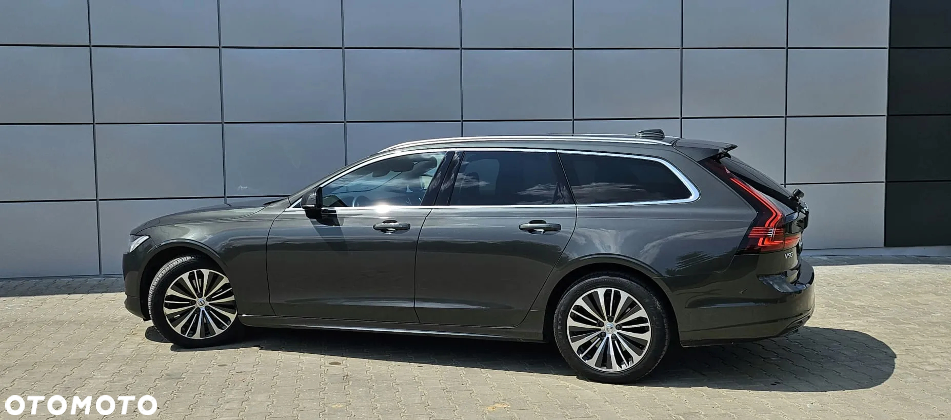Volvo V90 B4 D Geartronic Momentum Pro - 22