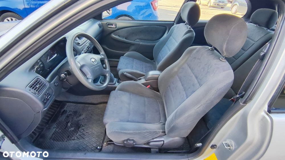 Toyota Corolla 1.4 VVT-i Base - 11