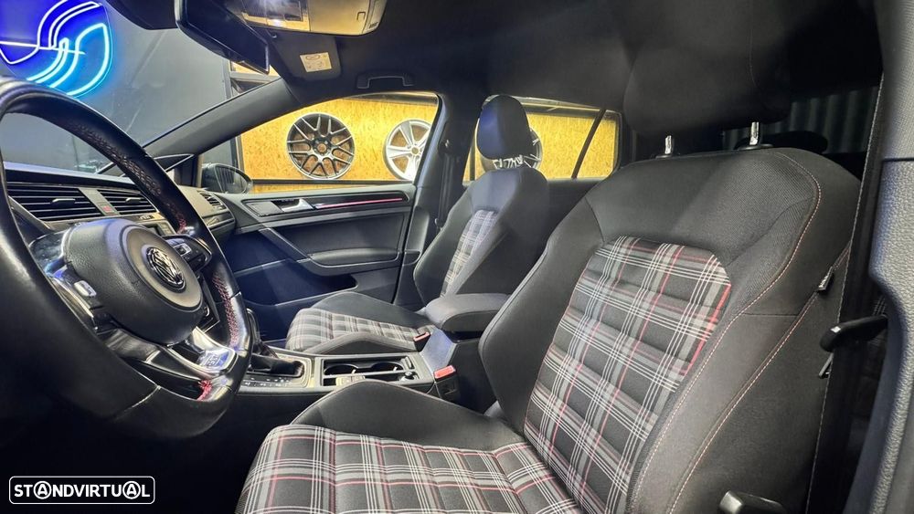 VW Golf 2.0 TSi GTi DSG Performance - 5