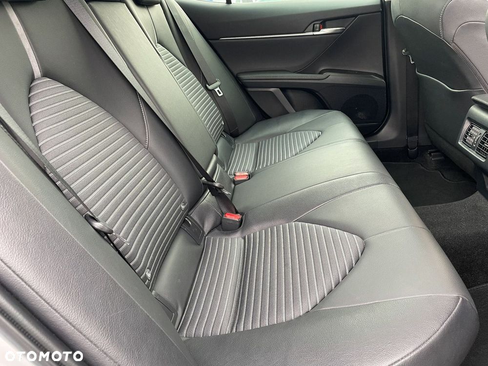 Toyota Camry 2.5 Hybrid Prestige CVT - 11