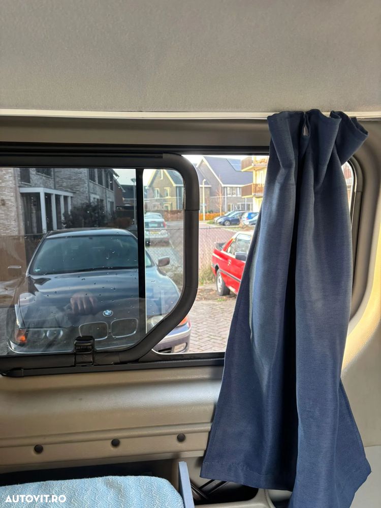 Renault Trafic 2.0 dCi 115 L2H1 - 23