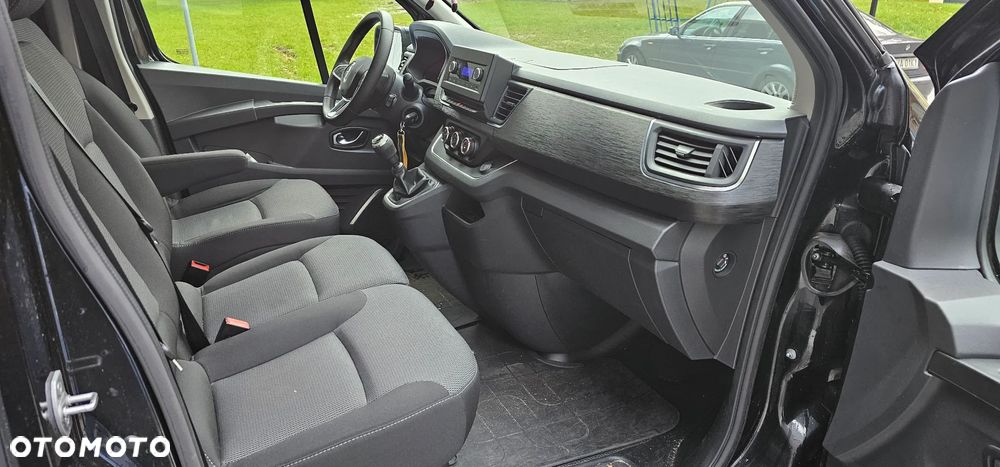 Renault Trafic SpaceClass 2.0 dCi - 12
