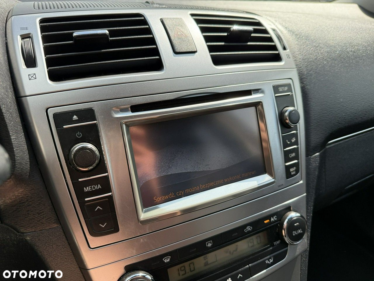 Toyota Avensis - 29