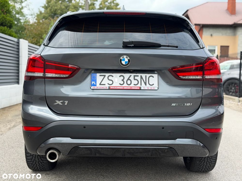 BMW X1 sDrive18i Sport Line - 5