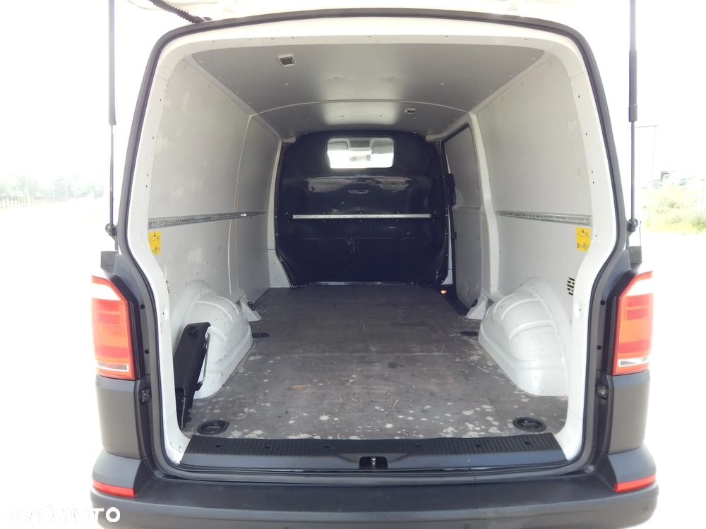 Volkswagen Transporter T-6 Long Klima - 24